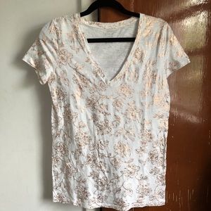 A•New•Day | V-neck Tee | M